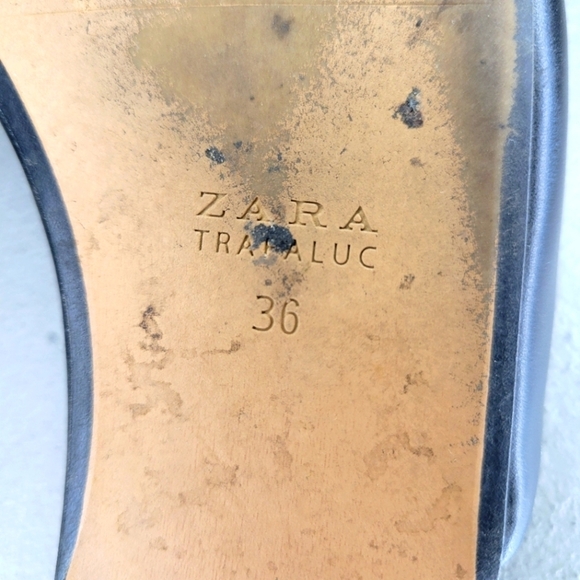 🖤ZARA Black Leather Asymmetric Flat Slippers Size 6 [EUC] 🖤 - Picture 6 of 8